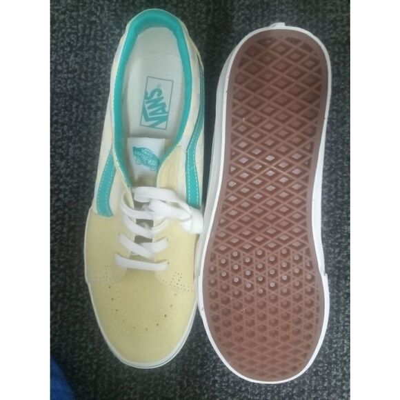 NWT waffle VANS 9.5 - Picture 2 of 4